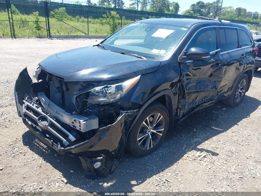 Vin: 5tdbzrfh5js815891, lot: 45752909, toyota highlander le plus 20182