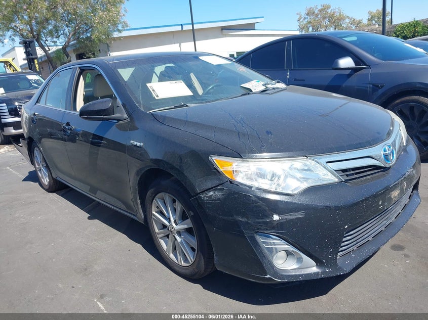 2013 Toyota Camry Hybrid Xle