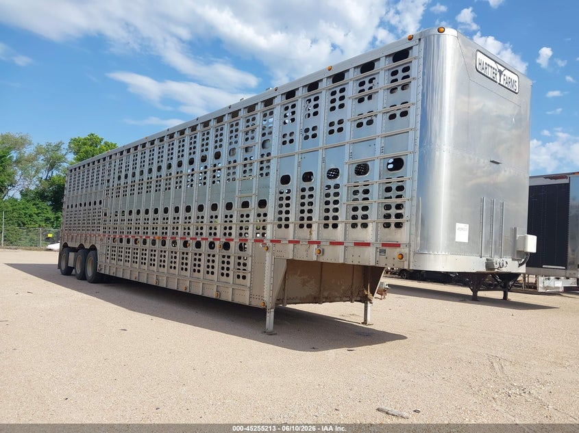 2019 WILSON TRAILER CO LIVESTOCK TRAILER auction photo 1