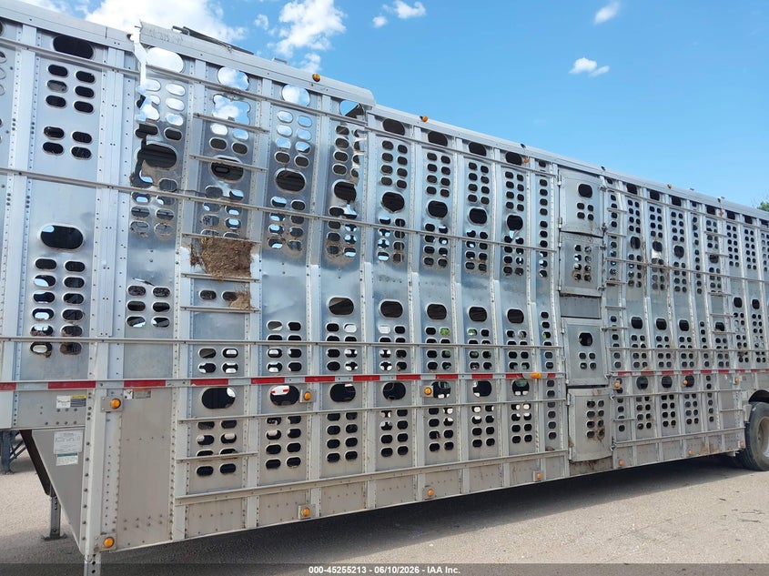 2019 WILSON TRAILER CO LIVESTOCK TRAILER auction photo 6