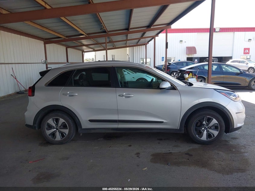 2019 KIA NIRO PLUG-IN HYBRID EX PREMIUM — Фото 14