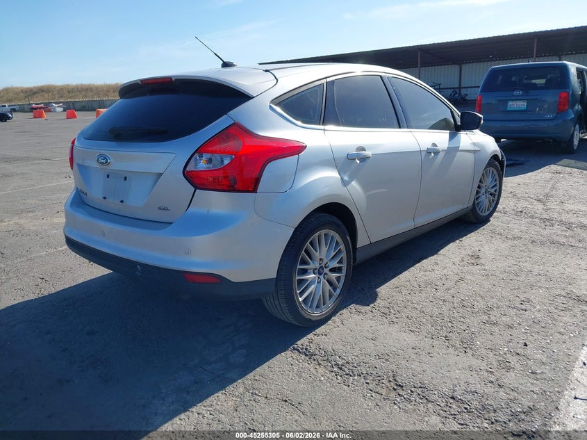 Vin: 1fahp3m26cl161375, lot: 45753114, ford focus sel 20124