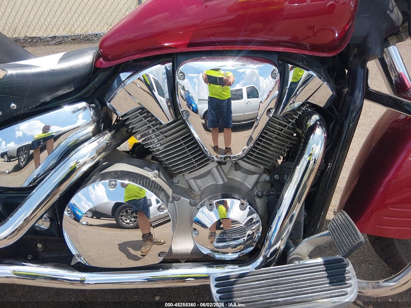 2005 HONDA VTX1300 auction photo 8