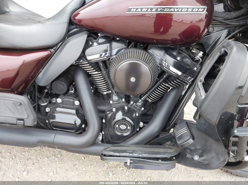 2018 Harley-Davidson Flhxs Street Glide Special VIN: 1HD1KRC30JB641243 Lot: 45255396