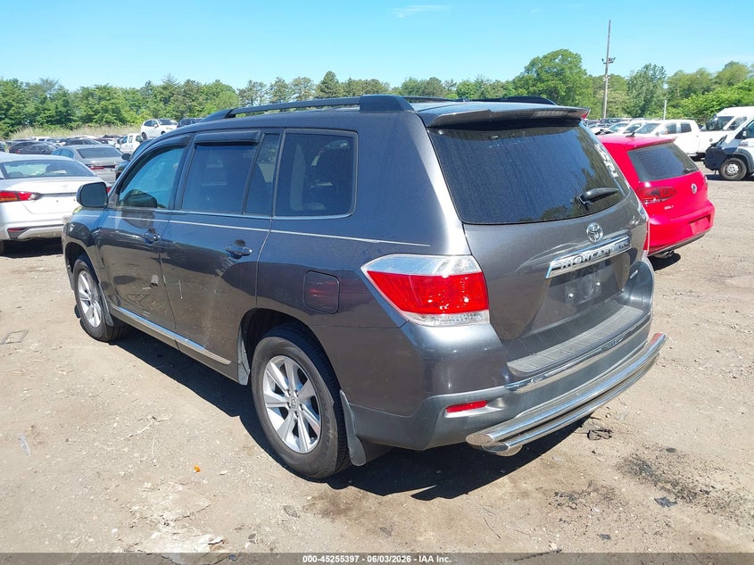 Vin: 5tdbk3eh0ds240400, lot: 45753206, toyota highlander se v6 20133