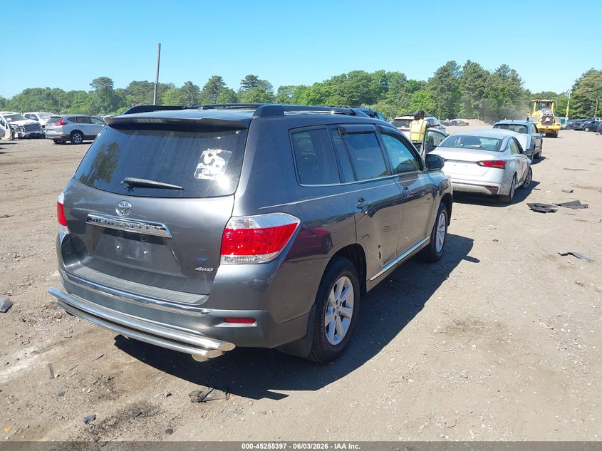 Vin: 5tdbk3eh0ds240400, lot: 45753206, toyota highlander se v6 20134
