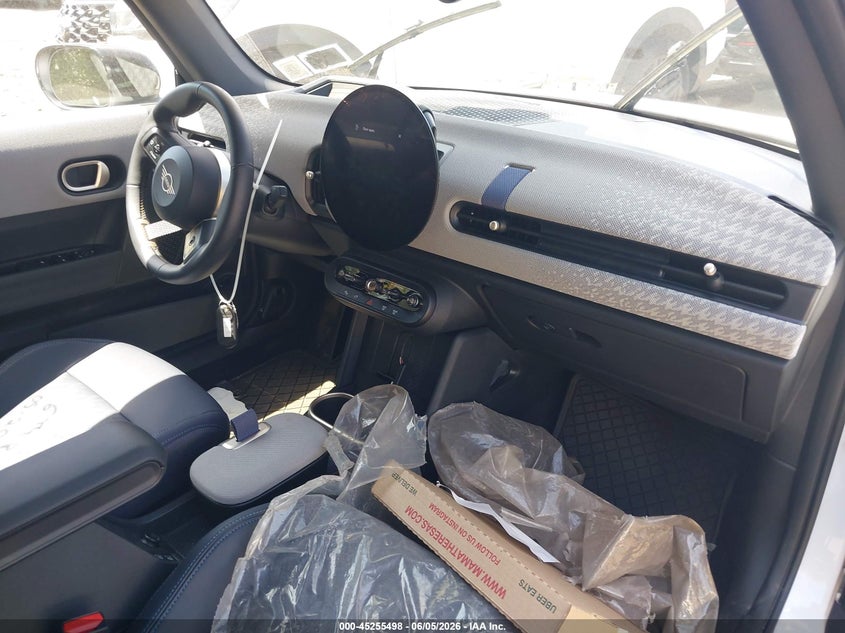 2025 MINI CONVERTIBLE auction photo 5