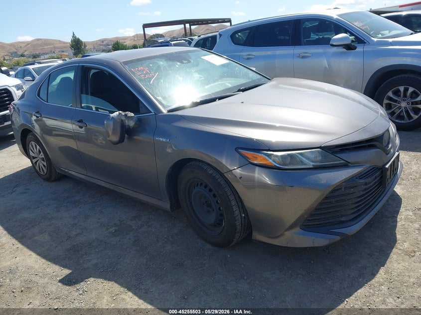2019 Toyota Camry Hybrid Le