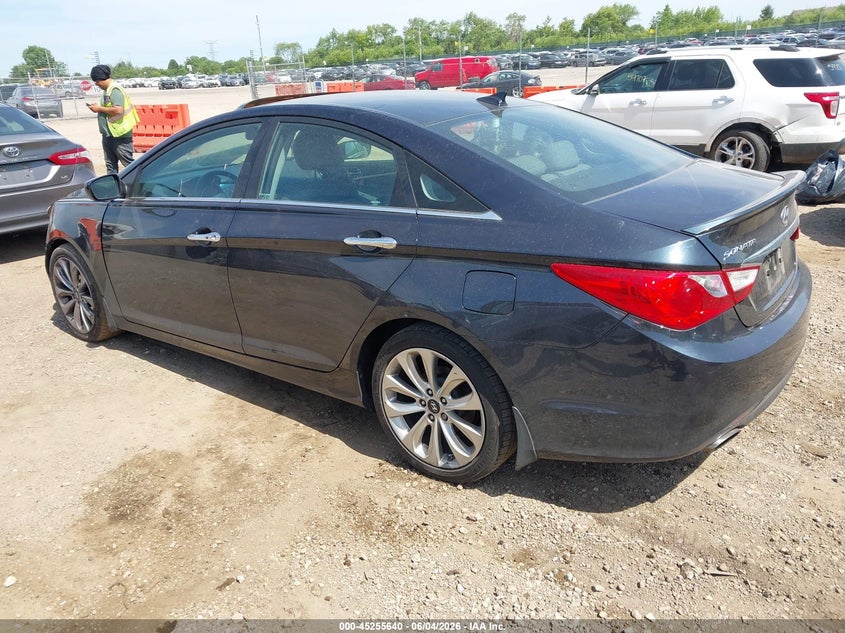 2013 HYUNDAI SONATA auction photo 3