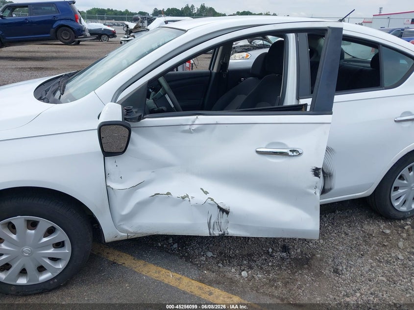 AtlanticExpress - Nissan Versa