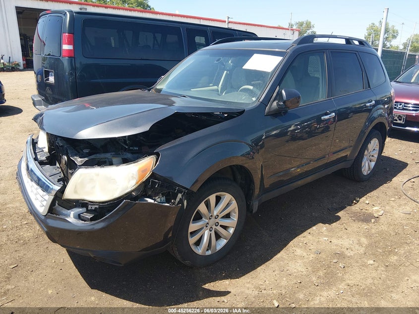 Vin: jf2shaec4dh412280, lot: 45754046, subaru forester 2.5x limited 20132