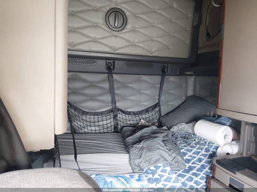 2016 OTHER FREIGHTLINER CASCADIA 125 TRUCK N/A