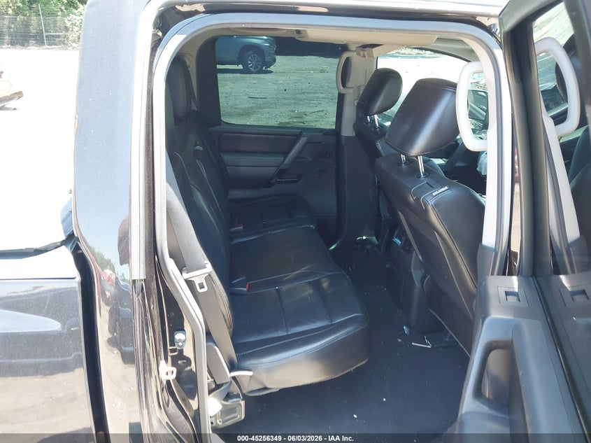 2012 NISSAN TITAN auction photo 8