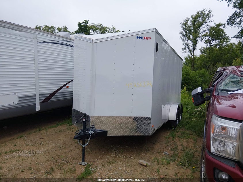 542BC1622SB048528 2025 Bravo Trailers Hr716taz Enclosed Trailer photo 1
