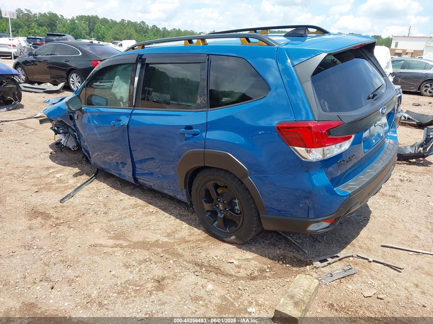 2024 SUBARU FORESTER auction photo 3