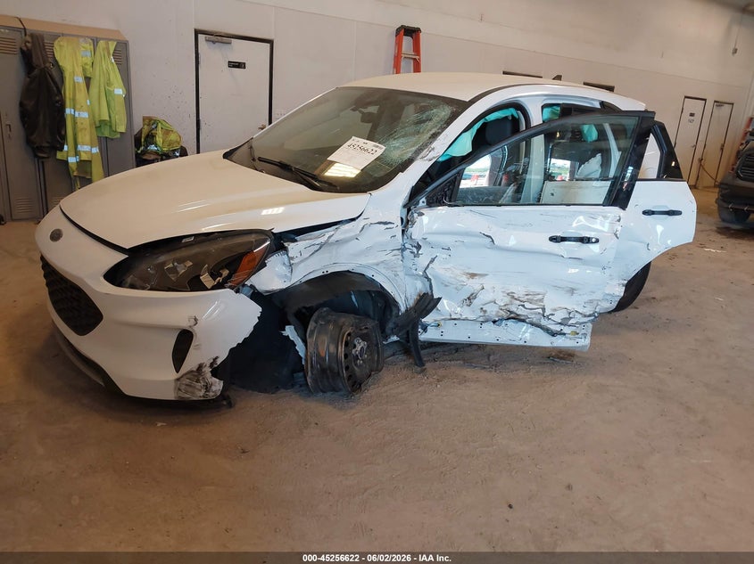 Vin: 1fmcu9f67nua84847, lot: 45754442, ford escape s 20222