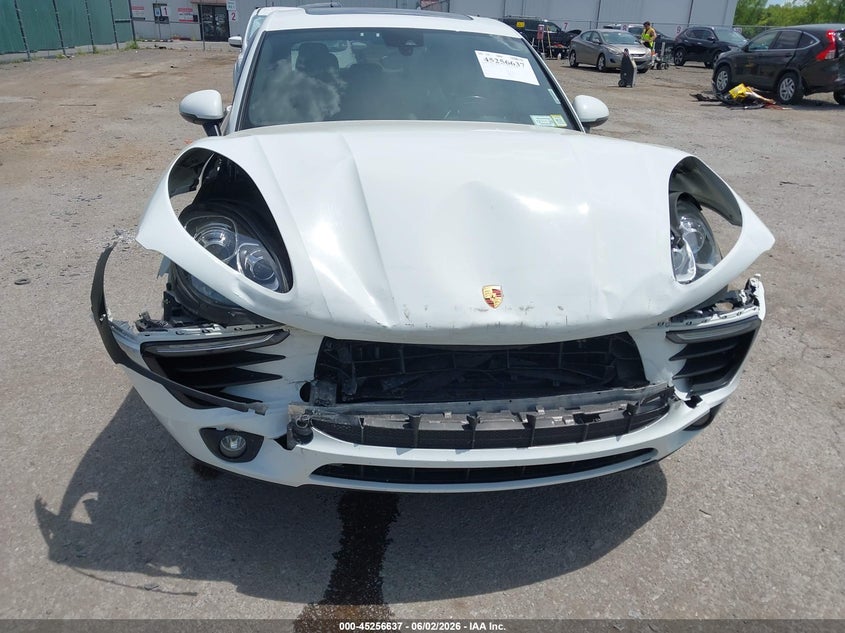 2017 Porsche Macan VIN: WP1AA2A56HLB81024 Lot: 45256637