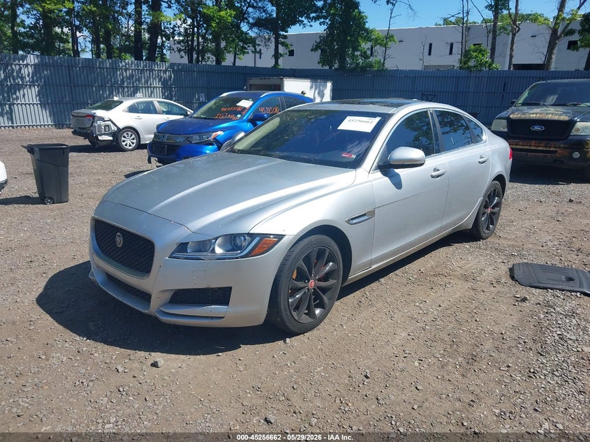 SAJBD4BN0HCY32463 2017 Jaguar Xf 20d Premium photo 1