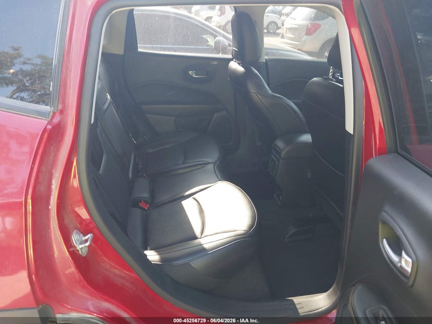 2019 JEEP COMPASS auction photo 8