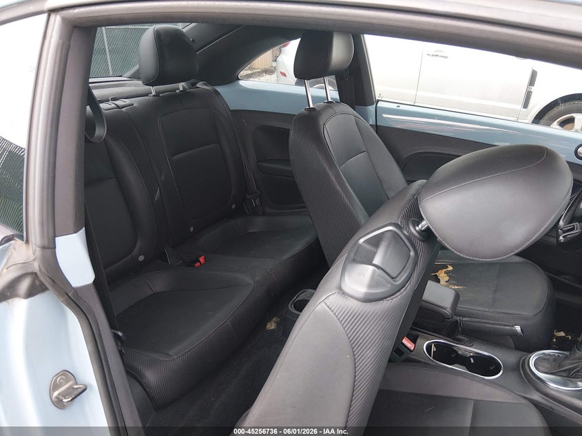 2013 Volkswagen Beetle 2.5L VIN: 3VWJP7AT4DM657949 Lot: 45256736