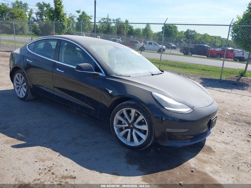 Vin: 5yj3e1eb8lf666169, lot: 45754610, tesla model 3 long range dual motor all-wheel drive 2020 img_1