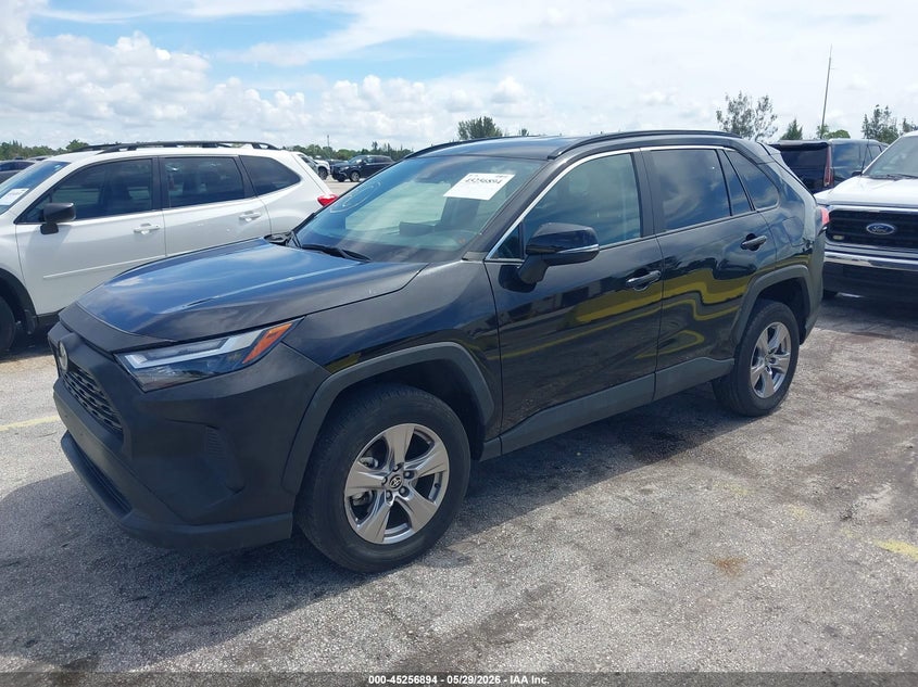 2025 Toyota Rav4 Xle 2T3W1RFV2SW373599 photo 1