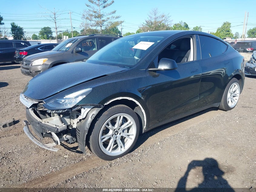 Vin: 5yjygdee7mf257559, lot: 45754786, tesla model y long range dual motor all-wheel drive 20212