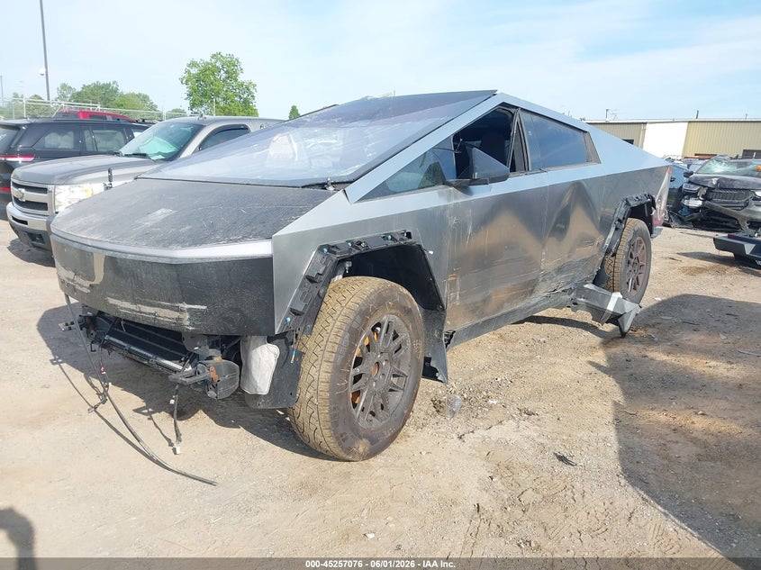 Vin: 7g2cehed9ra048999, lot: 45754896, tesla cybertruck all-wheel drive 20242