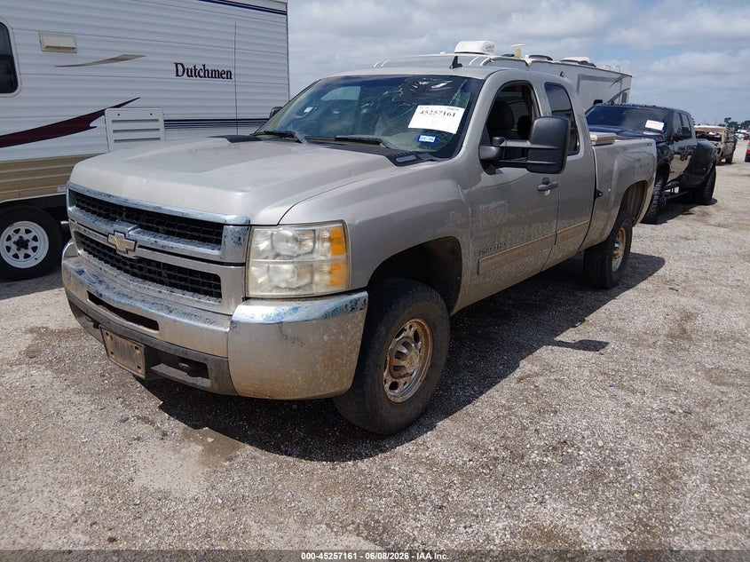 2009 CHEVROLET SILVERADO 2500HD auction photo 2
