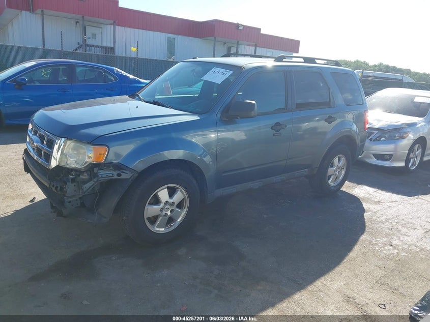 2012 FORD ESCAPE auction photo 2