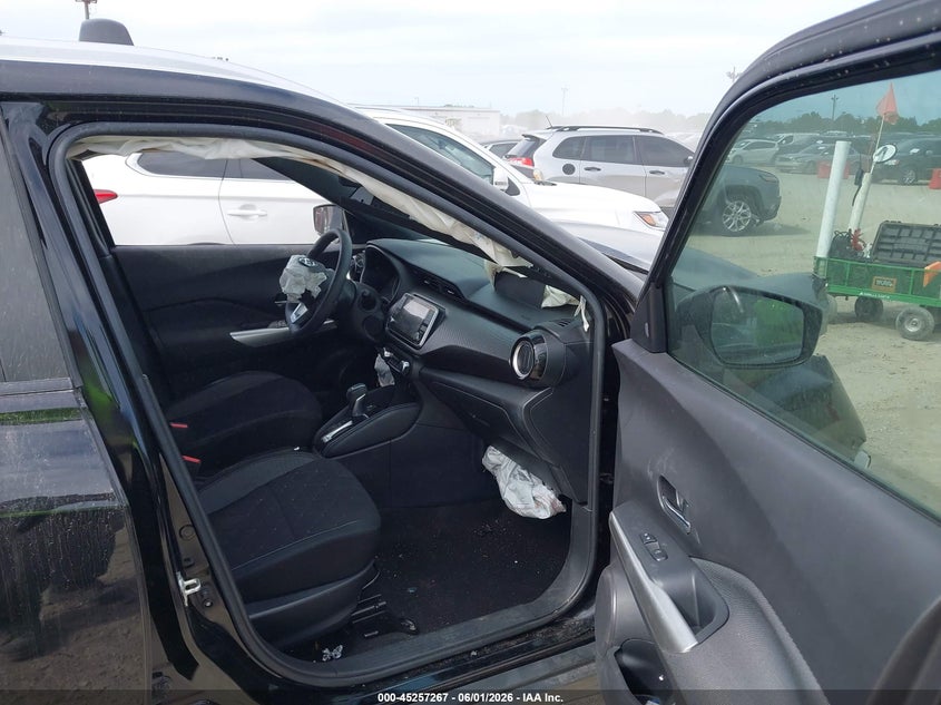 VIN 3N1CP5CVXLL528801 2020 NISSAN KICKS SV XTRONIC CVT
