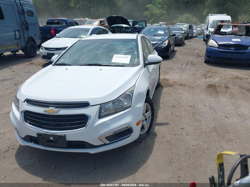 2016 CHEVROLET CRUZE LIMITED auction photo 2