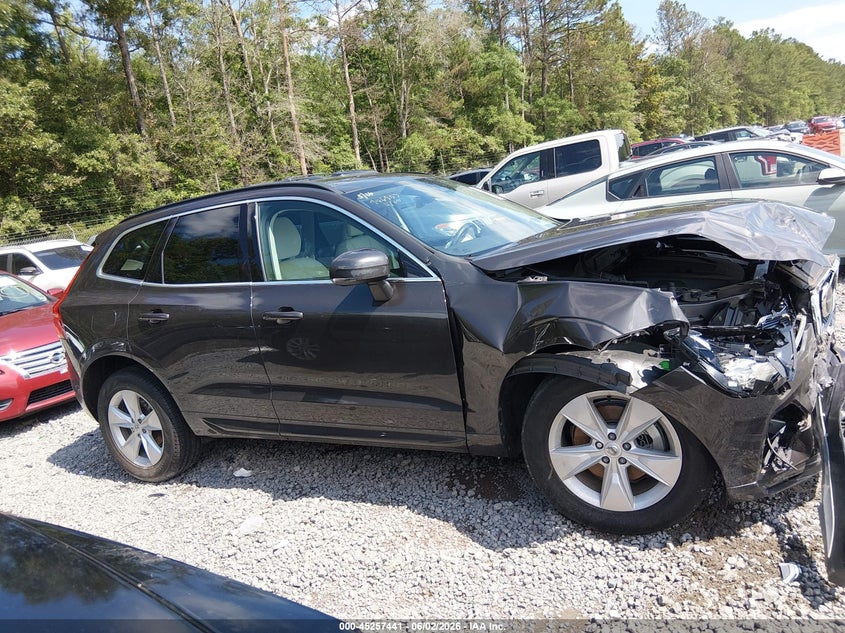 2022 Volvo Xc60 B5 Momentum VIN: YV4L12RK3N1946957 Lot: 45257441