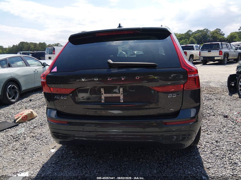 2022 Volvo Xc60 B5 Momentum VIN: YV4L12RK3N1946957 Lot: 45257441