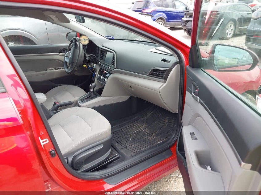 2020 HYUNDAI ELANTRA auction photo 5