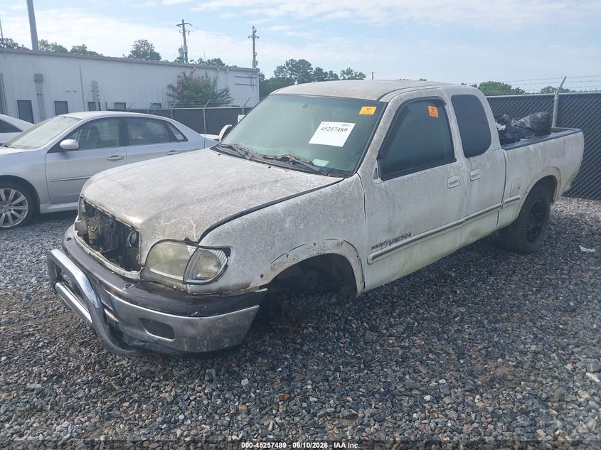 2001 TOYOTA TUNDRA auction photo 2