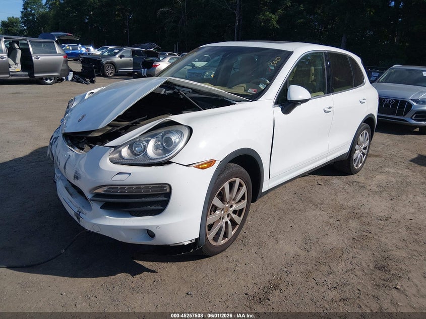 2014 PORSCHE CAYENNE auction photo 2