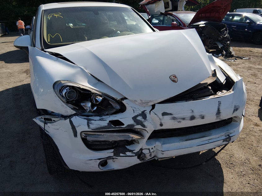 2014 PORSCHE CAYENNE auction photo 6