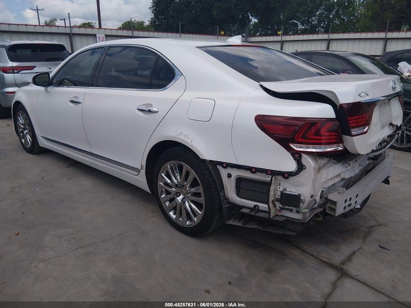 2017 LEXUS LS 460 auction photo 3