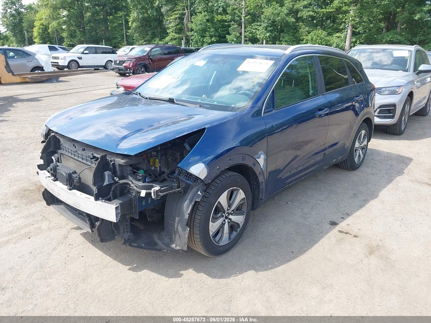 Vin: kndcb3lc4h5080464, lot: 45755493, kia niro lx 20172