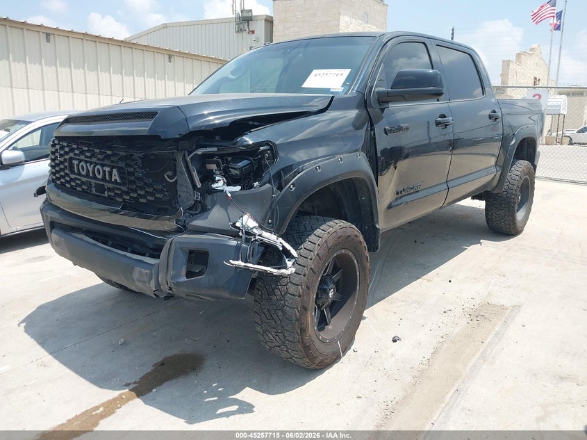 2014 TOYOTA TUNDRA auction photo 2