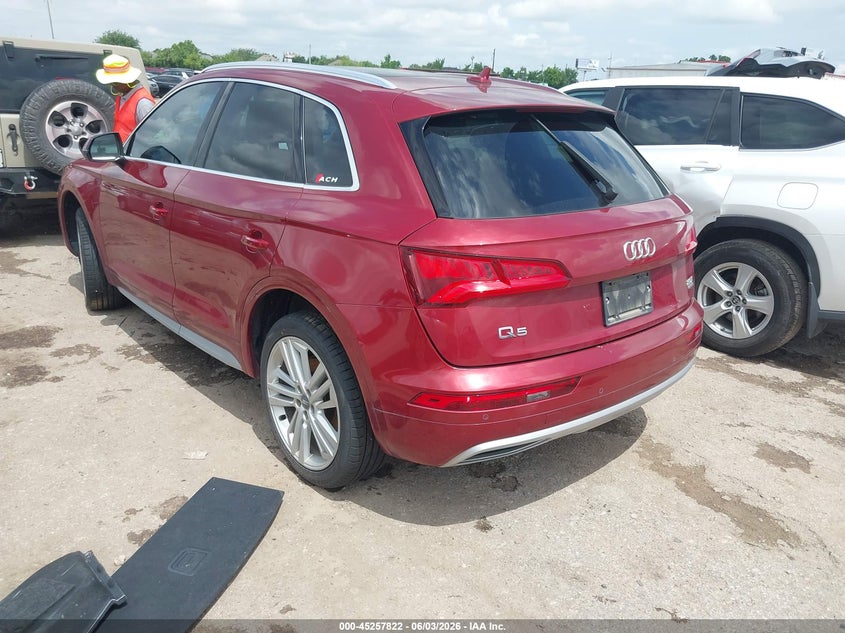 Vin: wa1bnafy8j2152394, lot: 45755642, audi q5 2.0t premium/2.0t tech premium 20183
