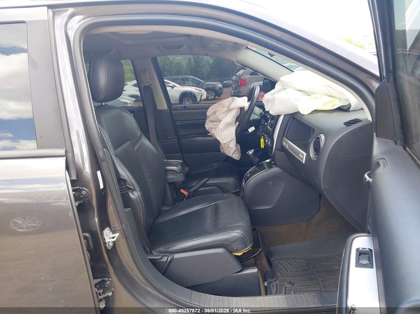 2017 JEEP COMPASS auction photo 5