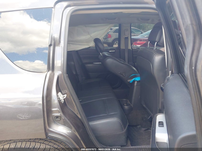 2017 JEEP COMPASS auction photo 8