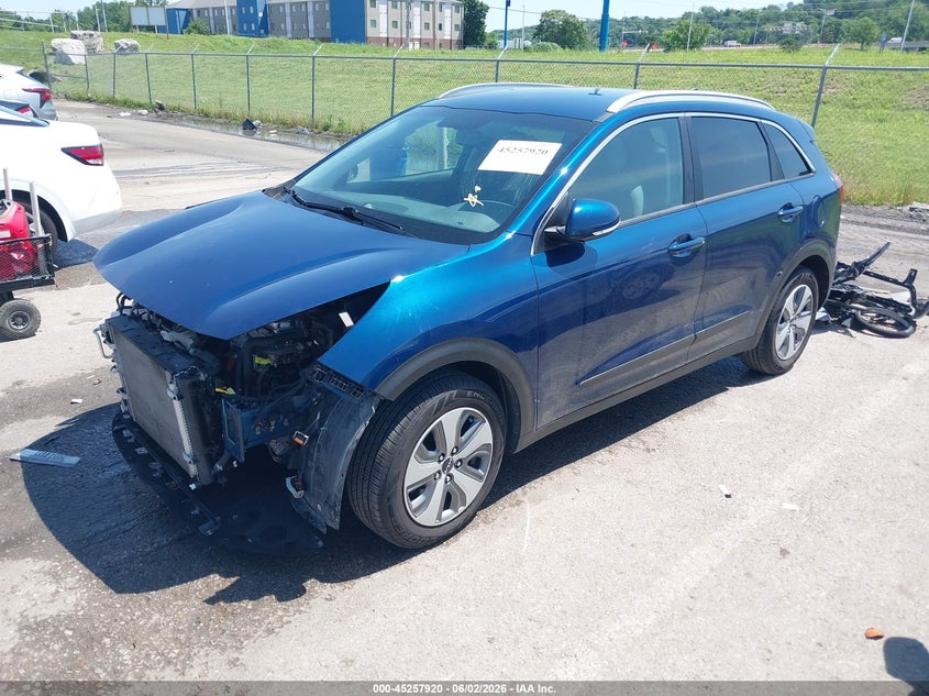 Vin: kndcb3lc3n5538698, lot: 45755740, kia niro lx 20222