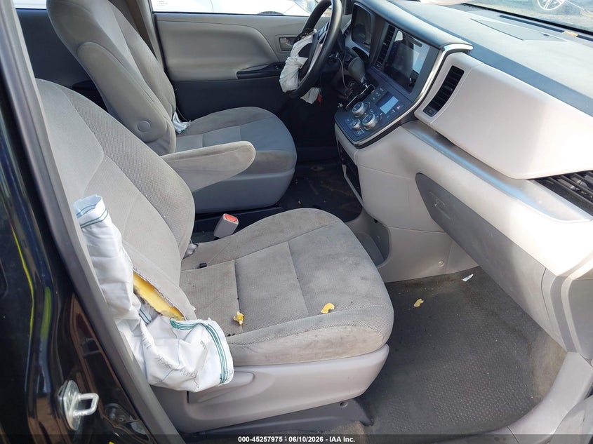 AtlanticExpress - Toyota Sienna