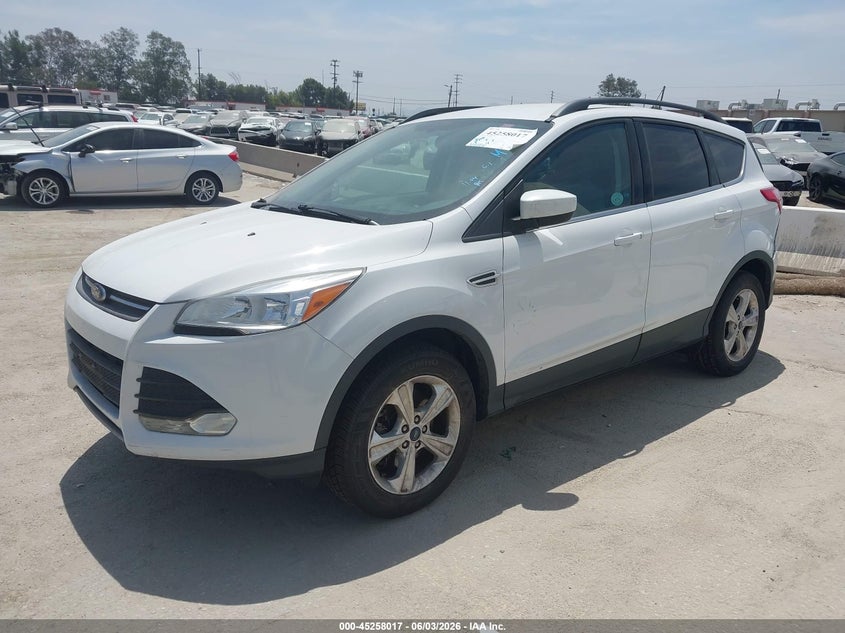 Vin: 1fmcu9gx7fua82377, lot: 45755837, ford escape se 20152