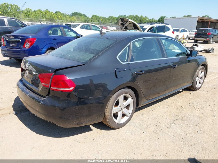 2012 VOLKSWAGEN PASSAT auction photo 4
