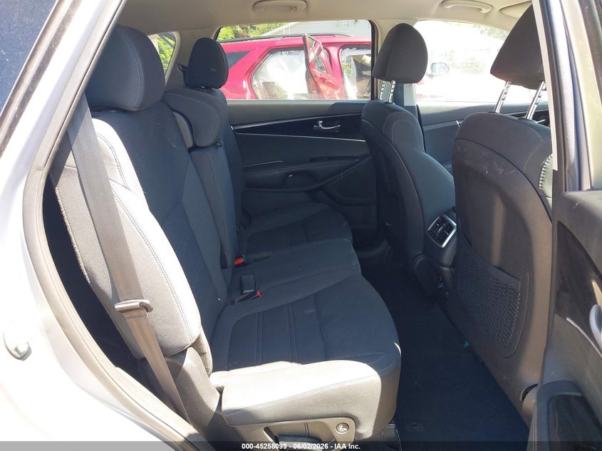 2020 KIA SORENTO auction photo 8