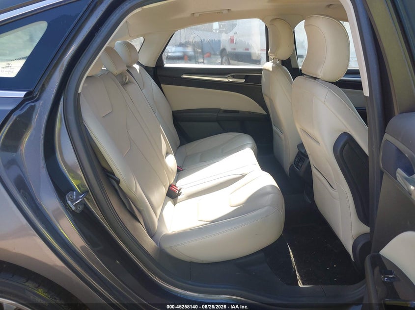 2016 FORD FUSION auction photo 8
